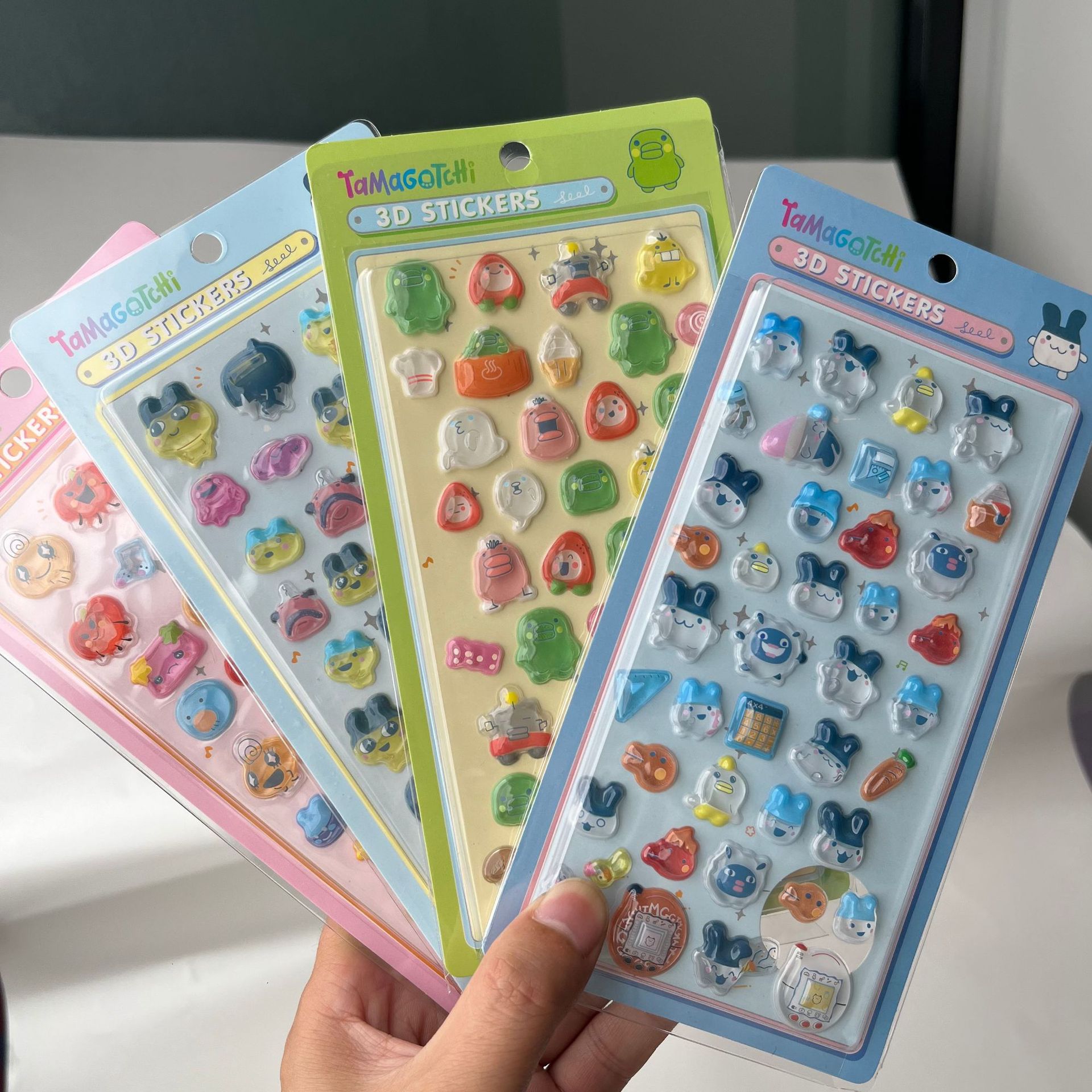 Laptop Accessories Gifts - Niedliche Tamagotchi 3D Puffy Sticker Retro